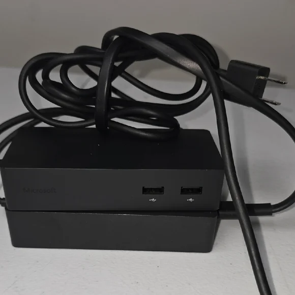 Microsoft Black Multi-Port USB & Ethernet Docking Hub